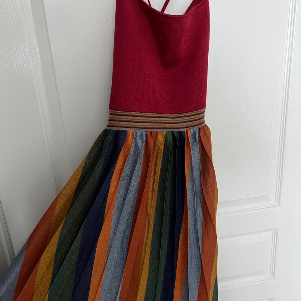 Dress - Picture 4 of 4